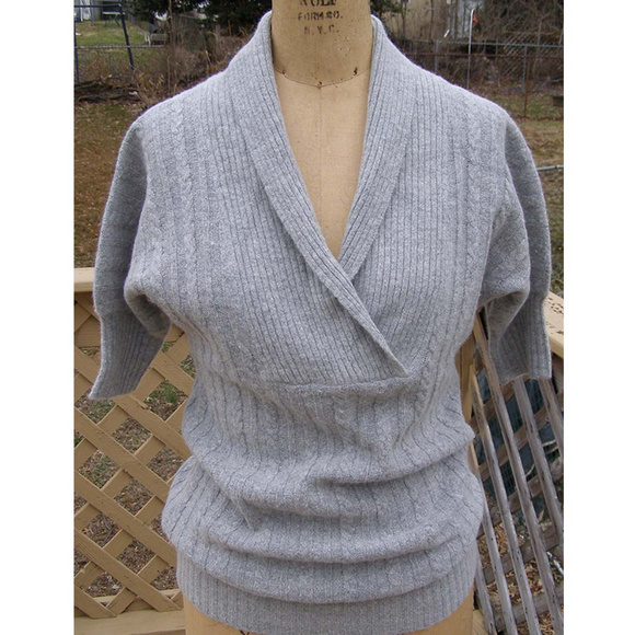 NEW Necessary Objects gray short sleeve sweater M - Picture 3 of 8
